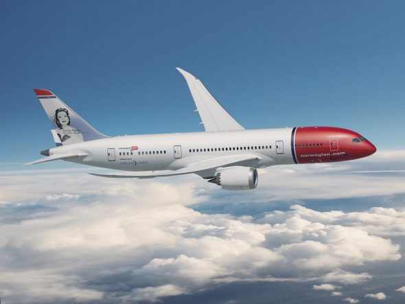 BT-Norwegian-plane-590x443.jpg
