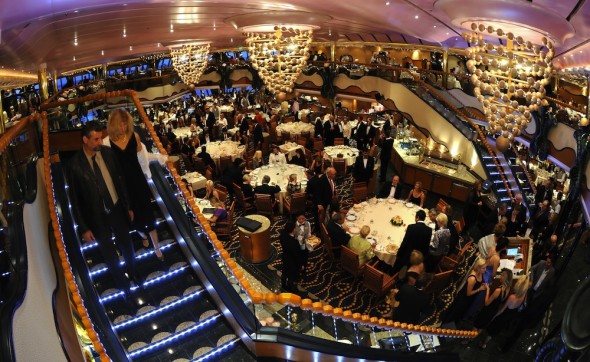 Criuse-dining1-590x362.jpg