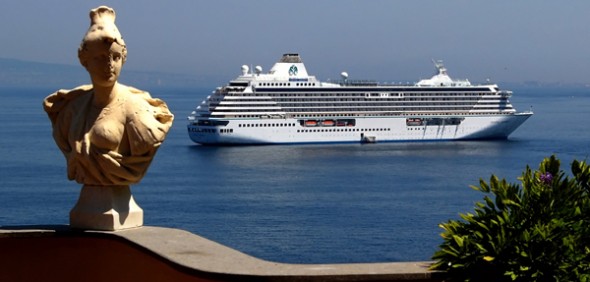 Crystal_Serenity_Sorrento-590x282.jpg