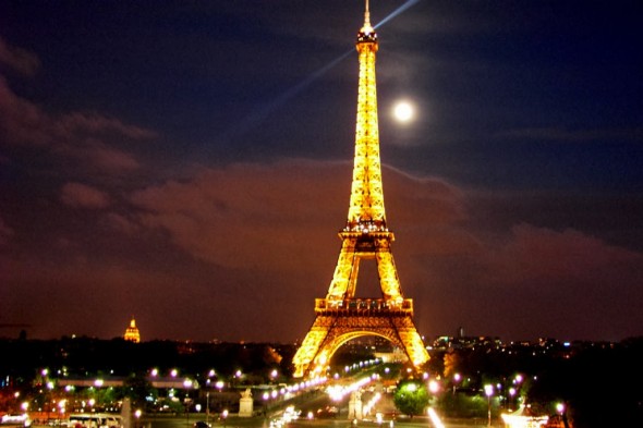 Eiffel-tower-3-590x393.jpg