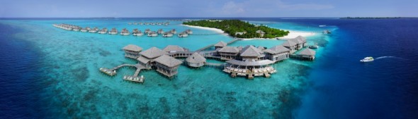 Six_Senses_Laamu_panorama_5638-A4-1024x294-590x169.jpg