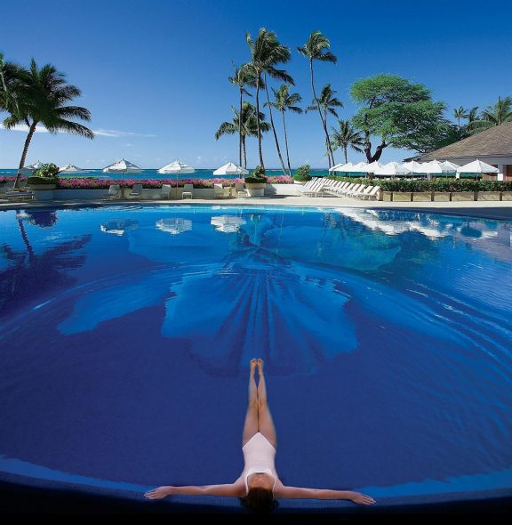 halekulani-160-576x590.jpg