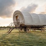 Roadtrip stays: Covered Wagon on the prairie