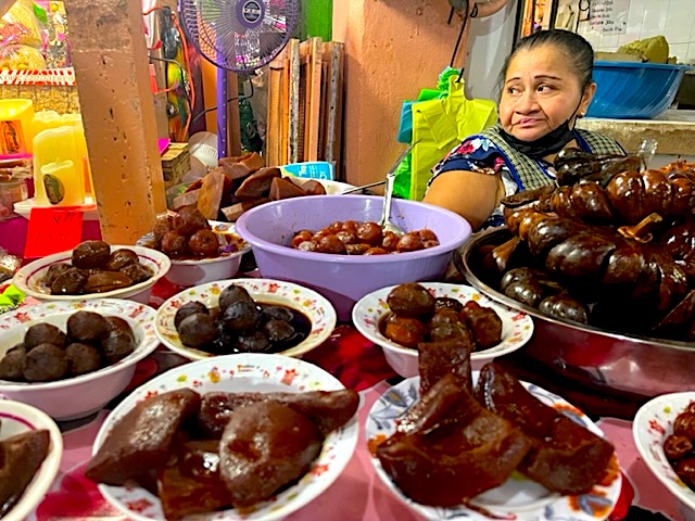 Merida plaza markets