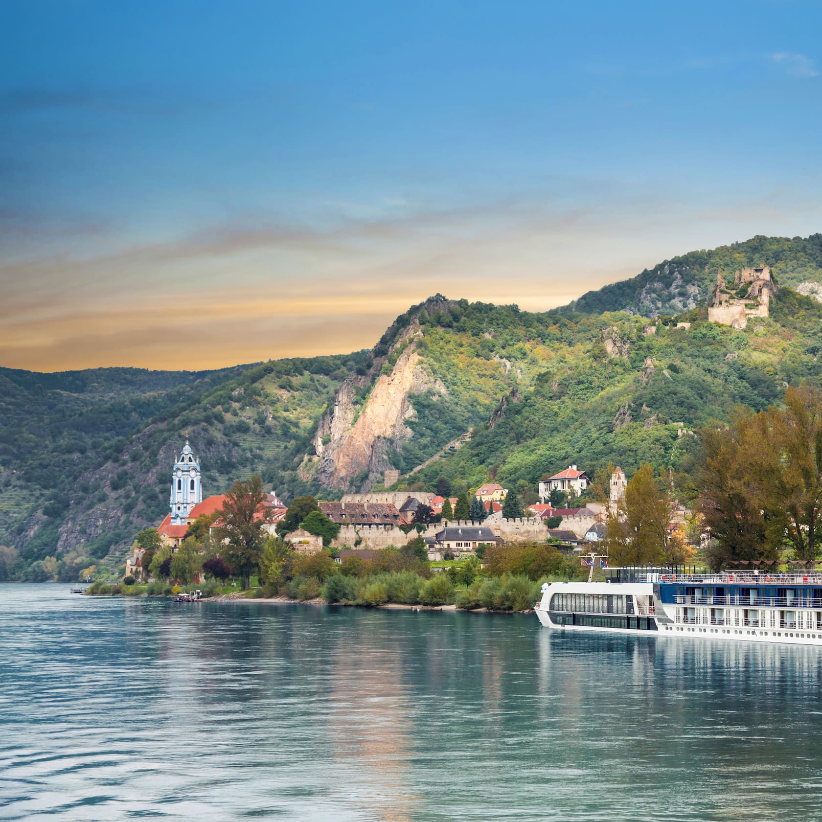 The Danube! Do we love this discontinued style? Sound off in the
