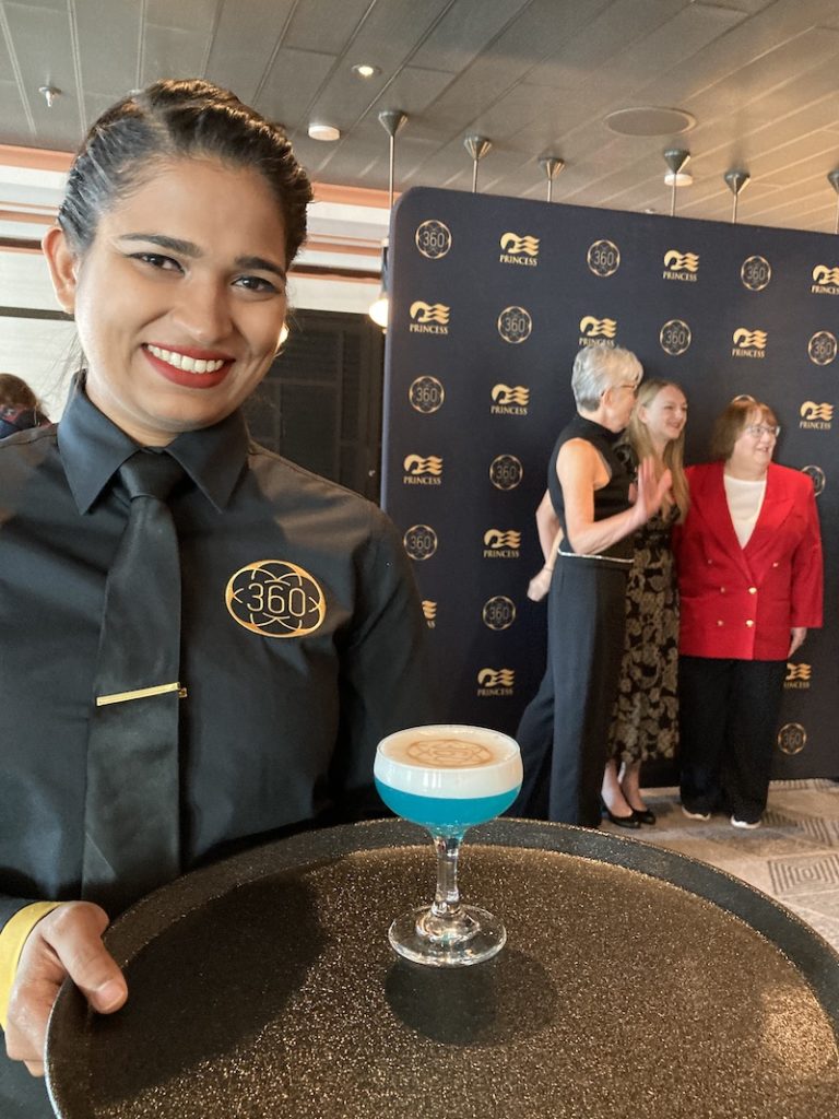 Discovery Princess, Enchanted Princess cocktail experience