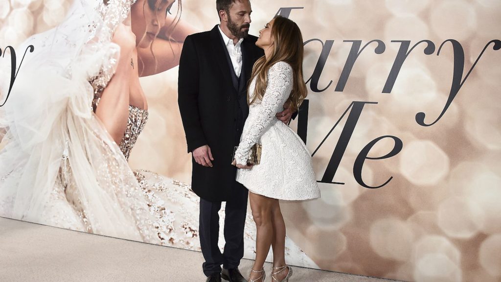 Elopement packages in Las Vegas Jennifer Lopez and Ben Affleck