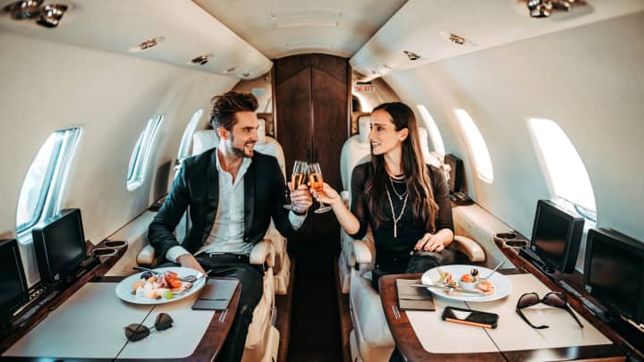 Travel advisors and luxury travel demand