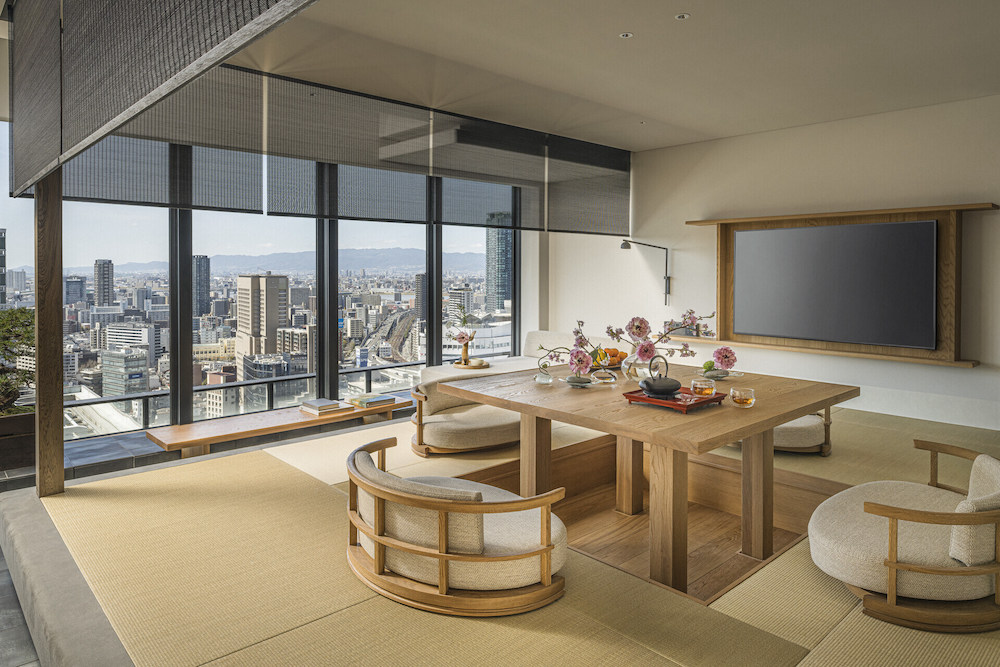 Four Seasons Locations Expand