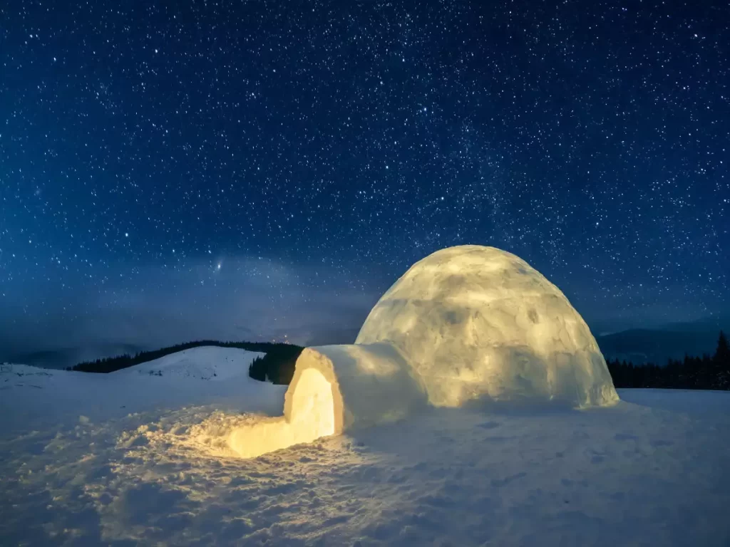 Igloo in Greenland where to stay